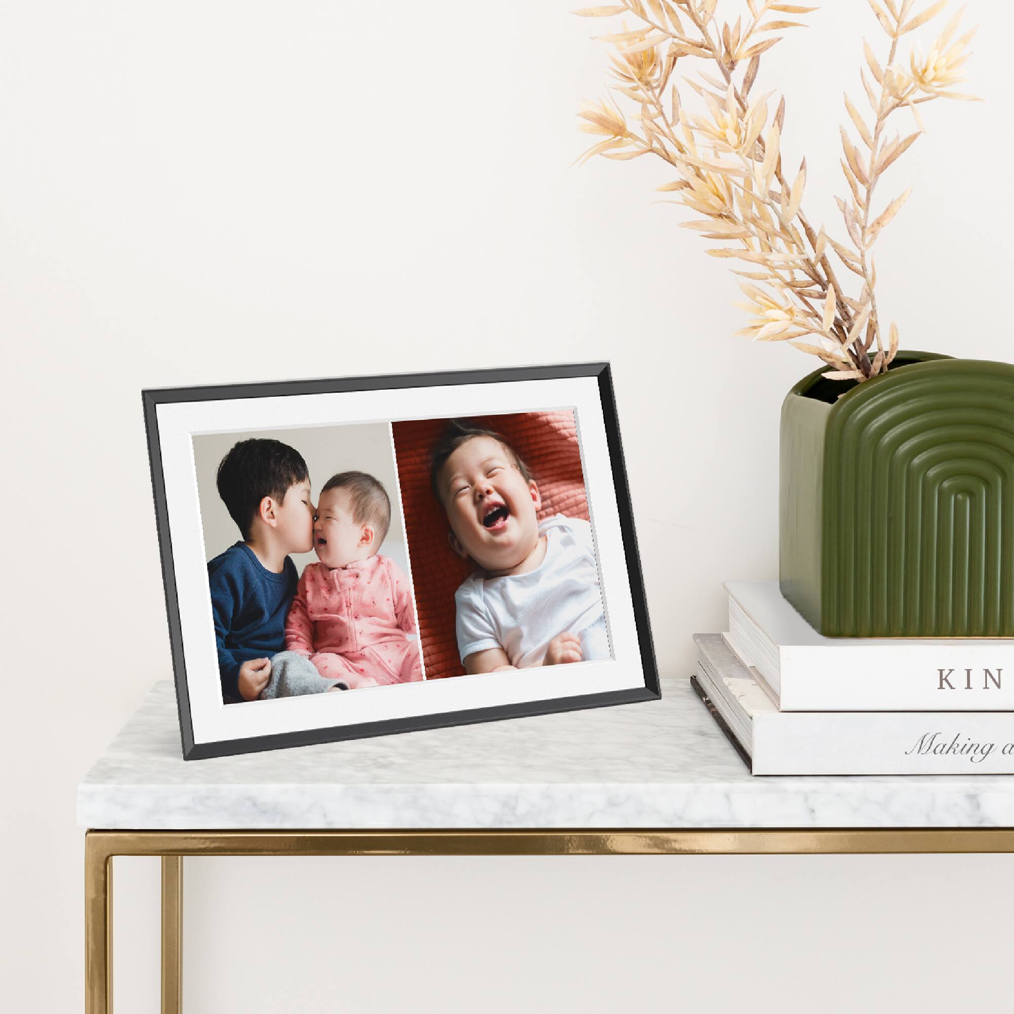 Aura 10.1" HD WiFi Carver Charcoal with Paper Mat Digital Photo Frame